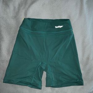 COPY - Tomtiger scrunch shorts